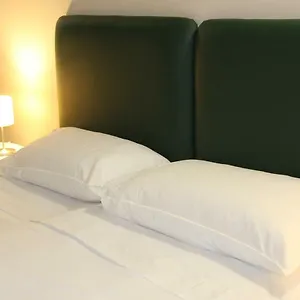 urban-pop-hostel-bnb.taorminaitalyhotels.com/