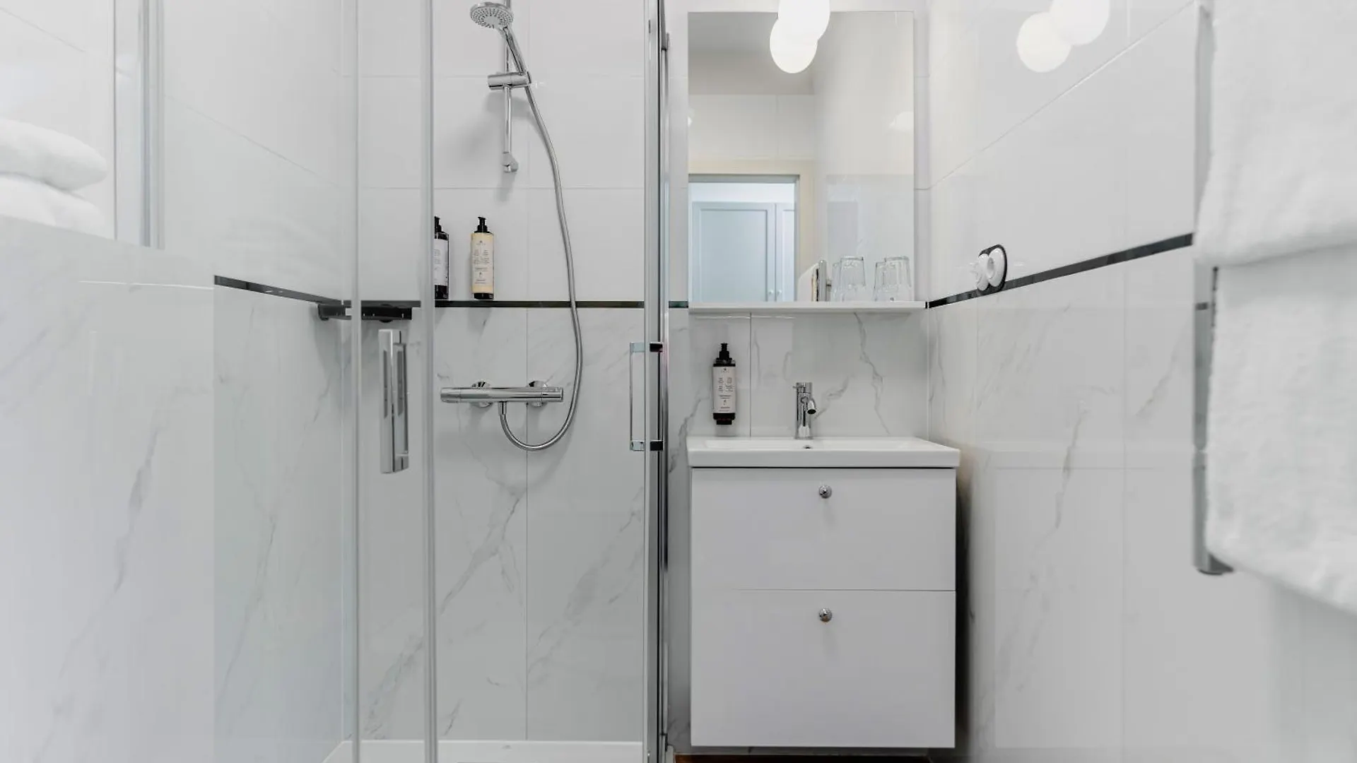 N33 Premium Apartments Old Town Krakow - Destigo Hotels