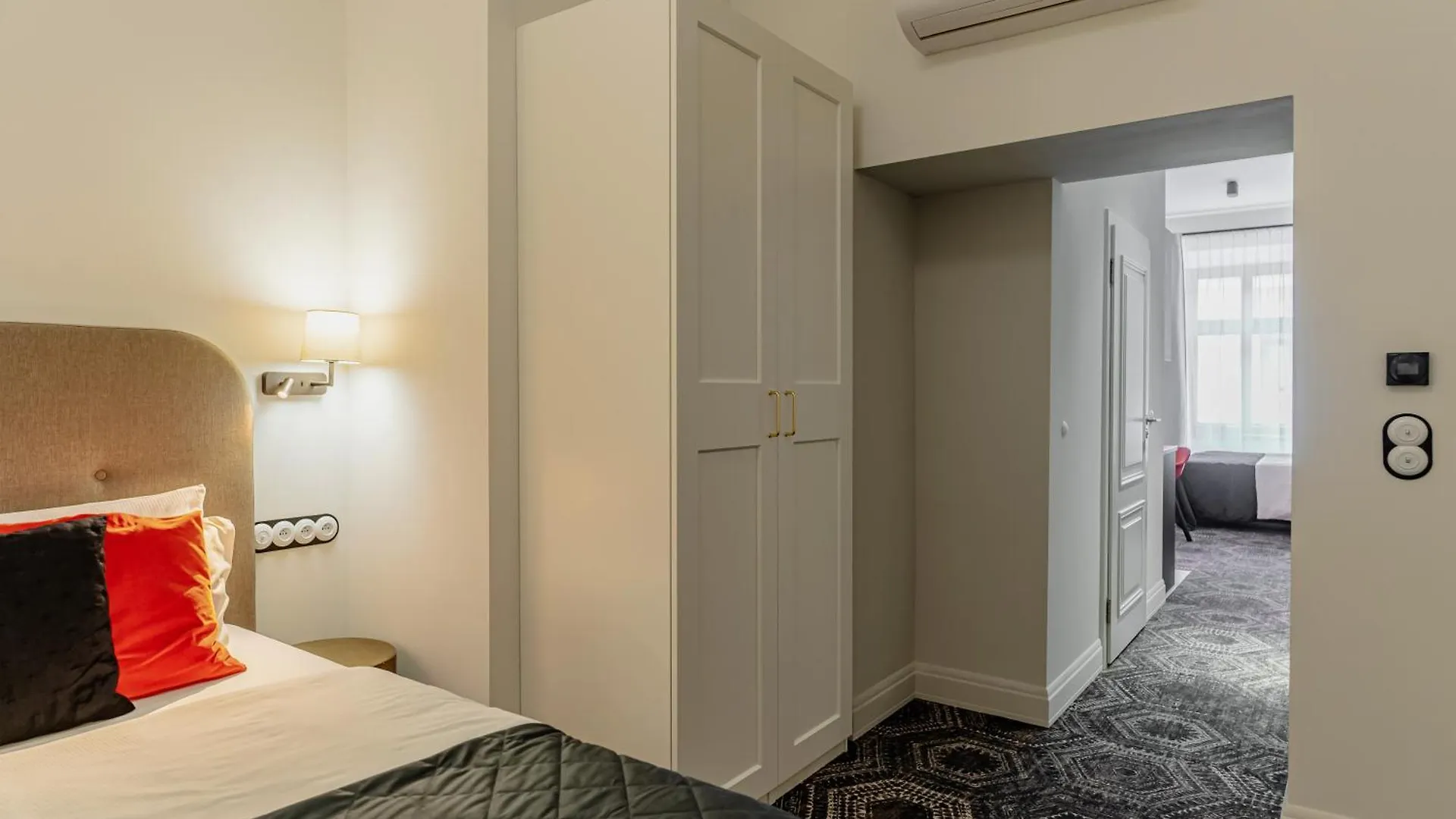 N33 Premium Apartments Old Town Krakow - Destigo Hotels